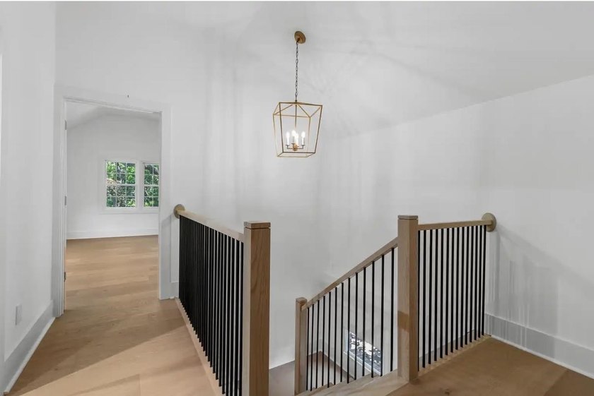 Welcome to this completely renovated five bedroom, four bath - photo 45