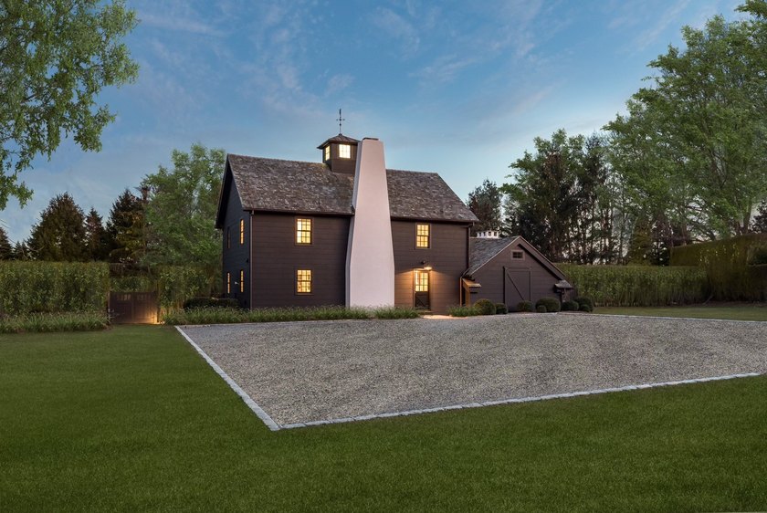 Experience the ultimate of refined living in this beautifully - photo 3