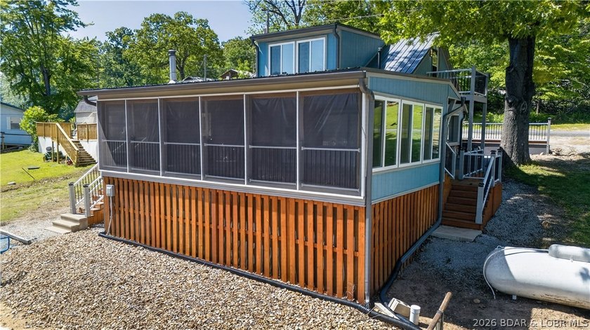 Lakefront, beautifully remodeled property, perfectly positioned - photo 49