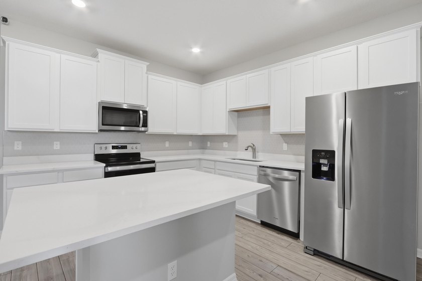 Seller motivated! Seller offering closing cost credit of 3%! - photo 11