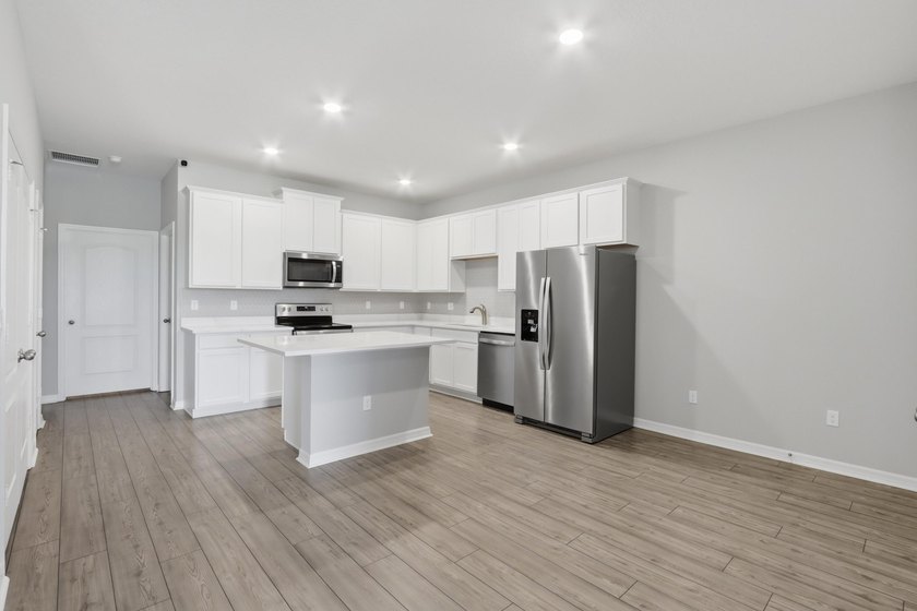 Seller motivated! Seller offering closing cost credit of 3%! - photo 13