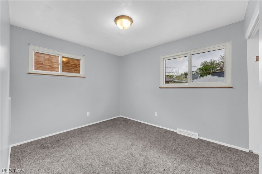 Turnkey up-and-down duplex in Euclid offering immediate cash - photo 12