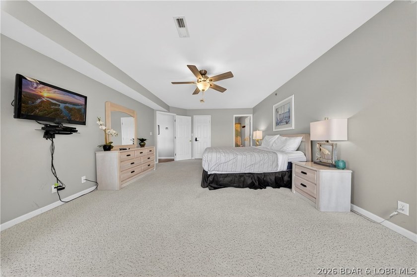 Experience lake living surrounded by nature &amp; green spaces in - photo 18