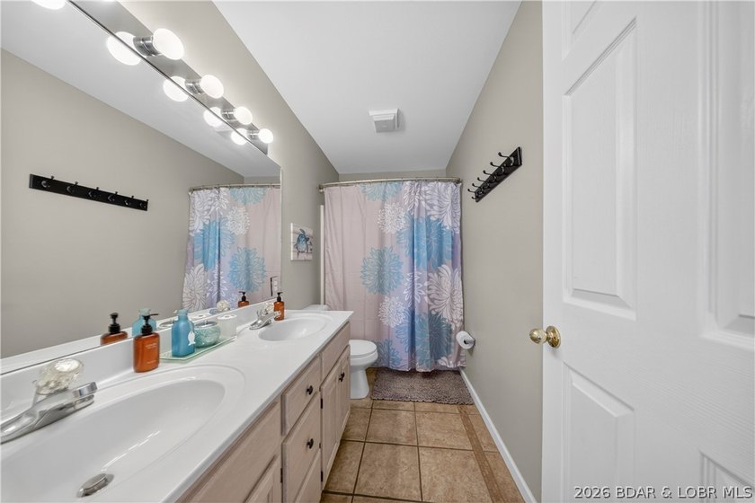 Experience lake living surrounded by nature &amp; green spaces in - photo 19