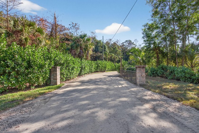 Private 5.67-acre CBS home built in 2000, surrounded by - photo 35