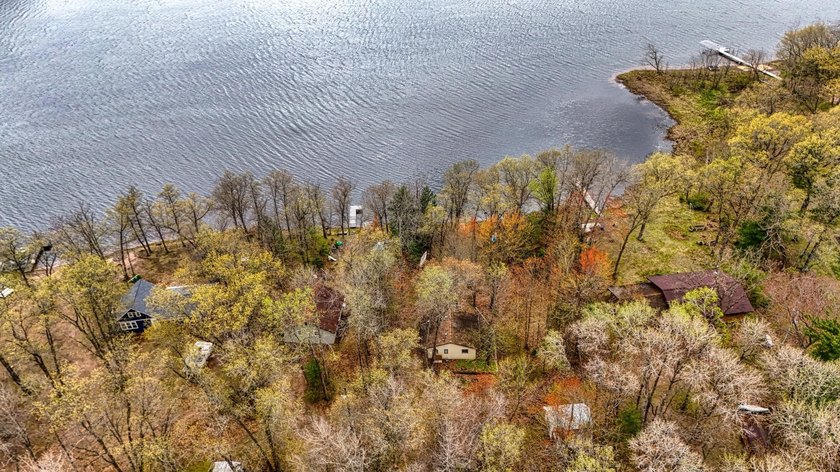 Tucked among the trees on the shores of beautiful Ellsworth Lake - photo 2