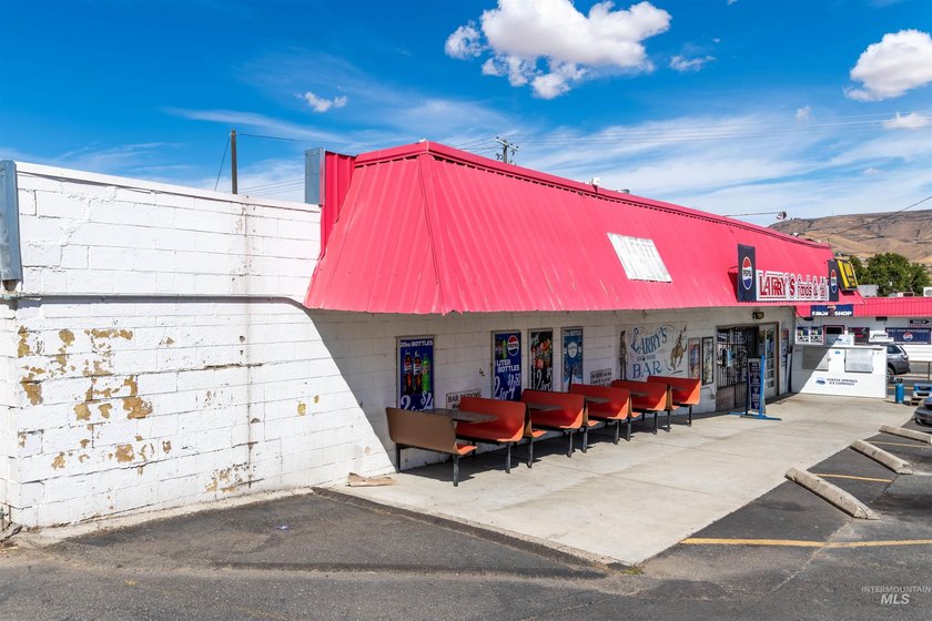High-Exposure Commercial Property with Multiple Income Streams! - photo 3