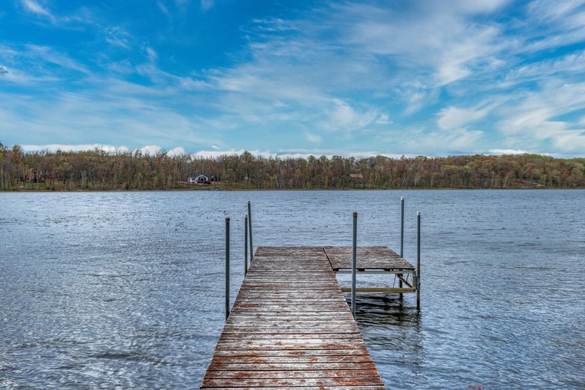 Tucked among the trees on the shores of beautiful Ellsworth Lake - photo 9