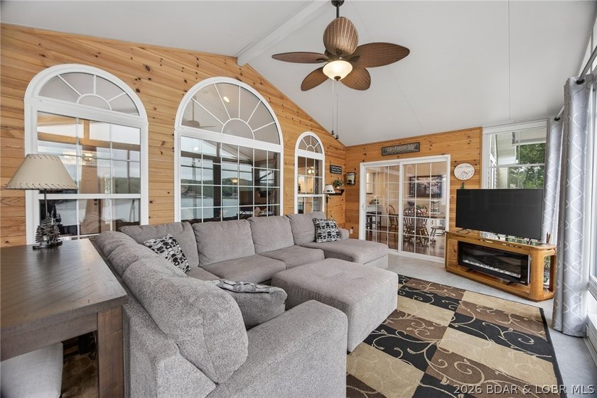 Nestled in the coveted Diamond Head subdivision along the quiet - photo 21
