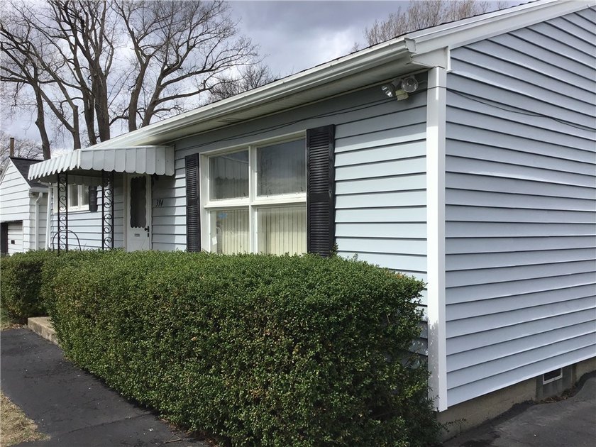 Don't miss this charming 3-bedroom, 1-bath ranch located on a - photo 5