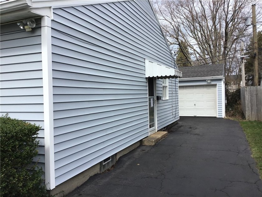 Don't miss this charming 3-bedroom, 1-bath ranch located on a - photo 6