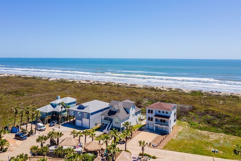 Check out this amazing Beachfront house in Port Aransas. Located - photo 8