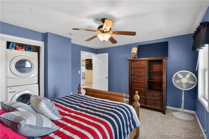 Take a look at this beautiful 4-bedroom, 2-bath home at the Lake - photo 28