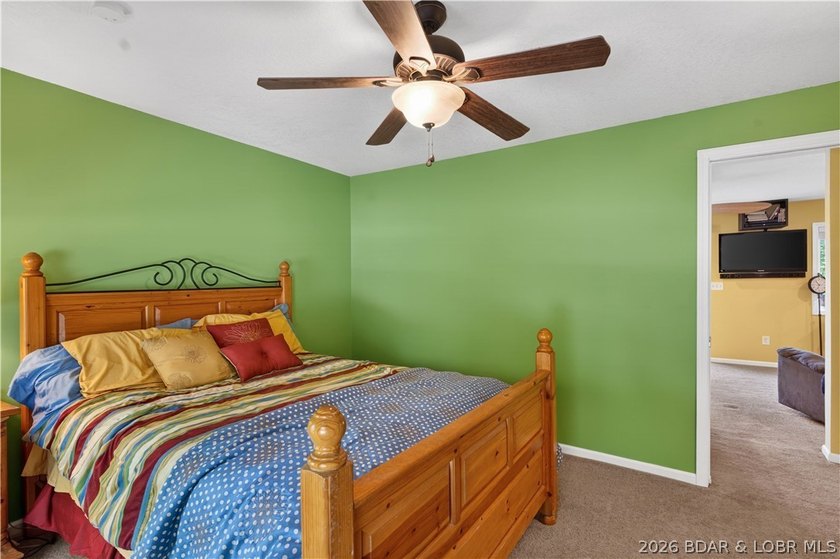 Take a look at this beautiful 4-bedroom, 2-bath home at the Lake - photo 30