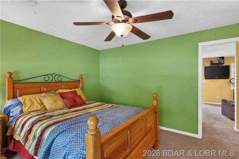 Take a look at this beautiful 4-bedroom, 2-bath home at the Lake - photo 30
