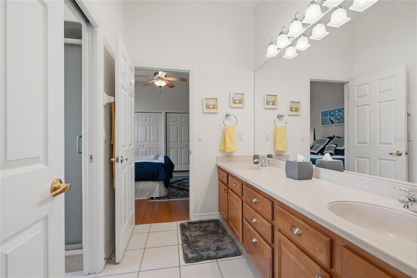 Step into luxurious Florida living in this spacious 3-bedroom - photo 31