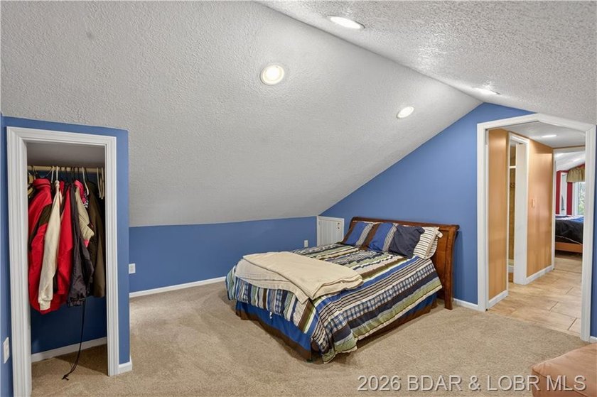 Take a look at this beautiful 4-bedroom, 2-bath home at the Lake - photo 36