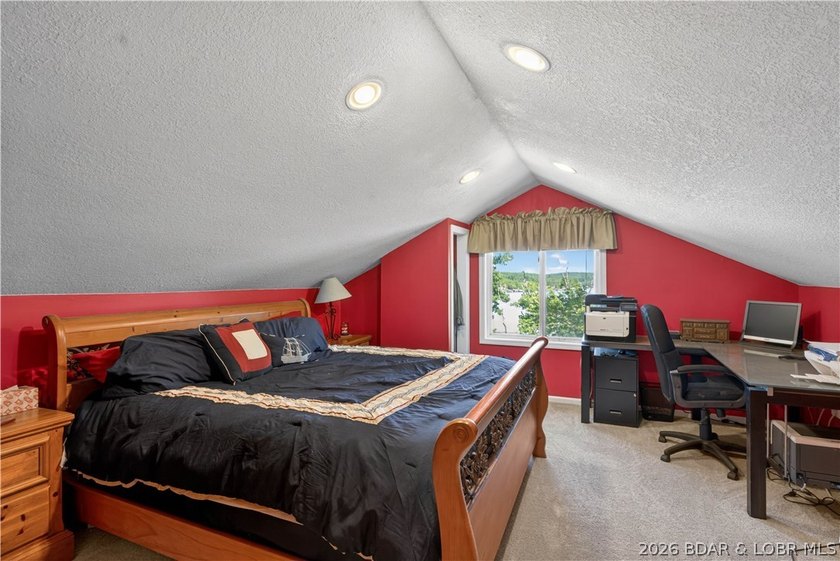 Take a look at this beautiful 4-bedroom, 2-bath home at the Lake - photo 38