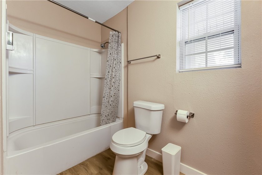 Welcome to this beautiful home with 4 bedrooms and 3 full - photo 17