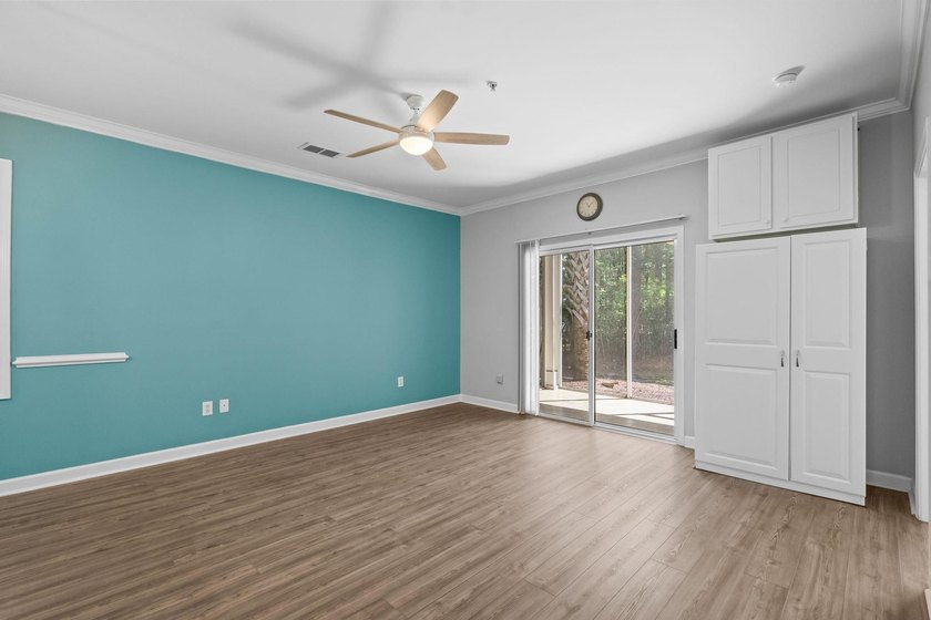 Some homes you have to imagine living in. This one, you can just - photo 15