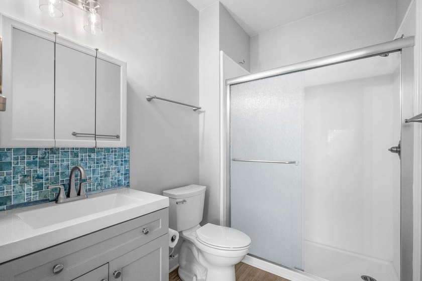 Some homes you have to imagine living in. This one, you can just - photo 19