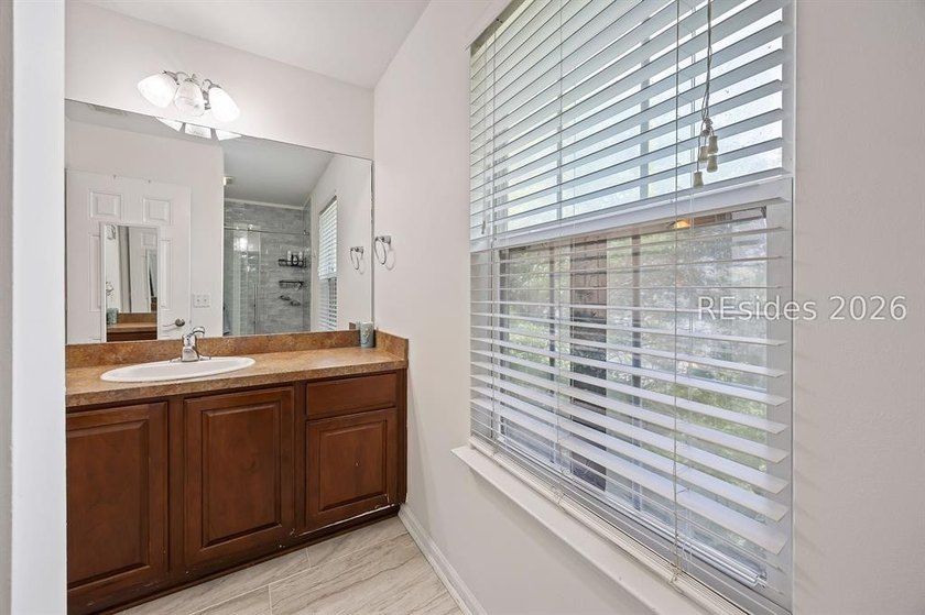 Welcome to 8 Maidencane-an inviting end-unit townhome in the - photo 19