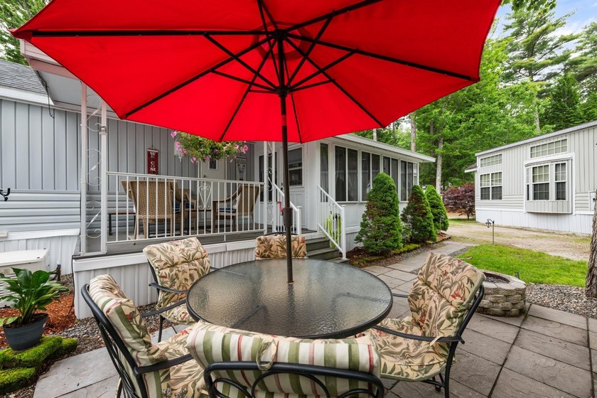 Welcome to the lovely, gated community that offers exclusive - photo 23