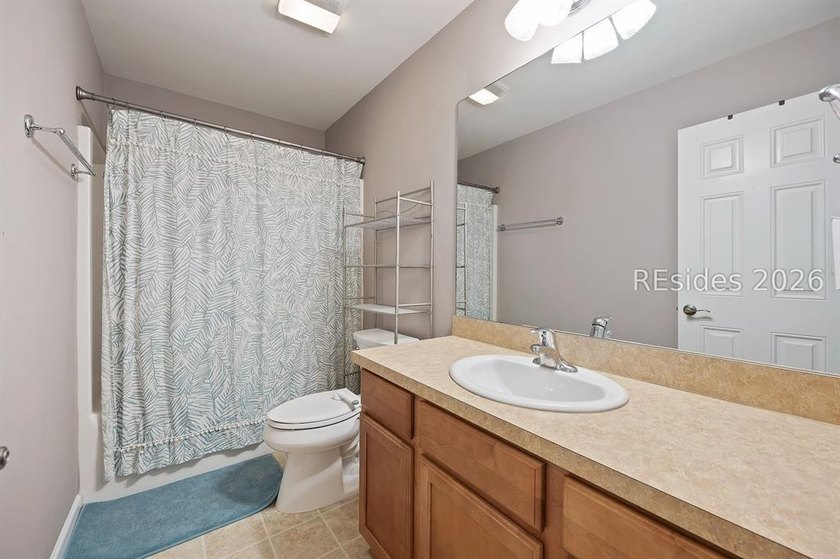 Welcome to 8 Maidencane-an inviting end-unit townhome in the - photo 30