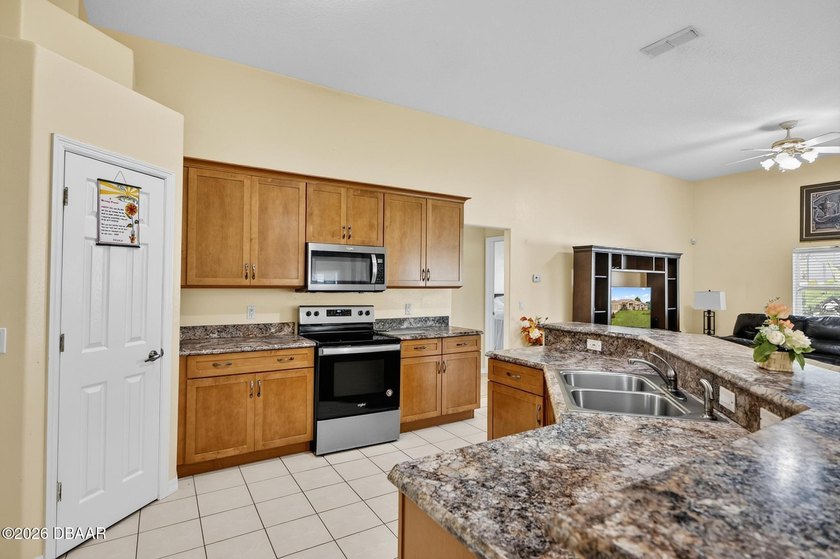 Welcome to 3 Walla Place in the heart of Palm Coast with NO HOA! - photo 14