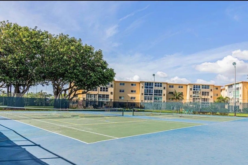 Welcome to Village Royale Forest Green a 55+ community that - photo 15