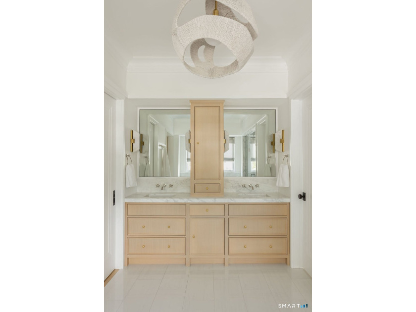 Your new fully custom near beach luxury residence is ready for - photo 21