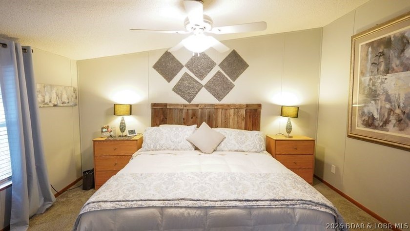 Welcome to your lakefront retreat! This super cute, updated 4 - photo 23