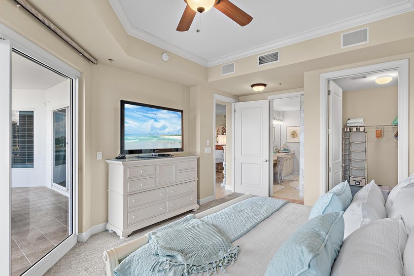 There are waterfront condominiums, and then there is Harbor - photo 23
