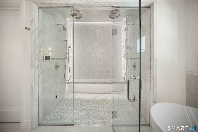 Your new fully custom near beach luxury residence is ready for - photo 24