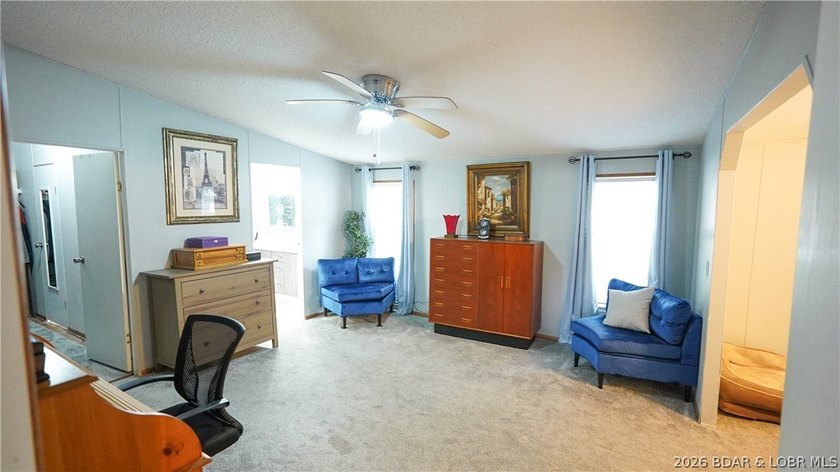 Welcome to your lakefront retreat! This super cute, updated 4 - photo 25