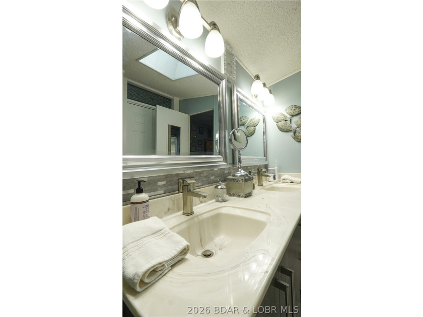 Welcome to your lakefront retreat! This super cute, updated 4 - photo 30