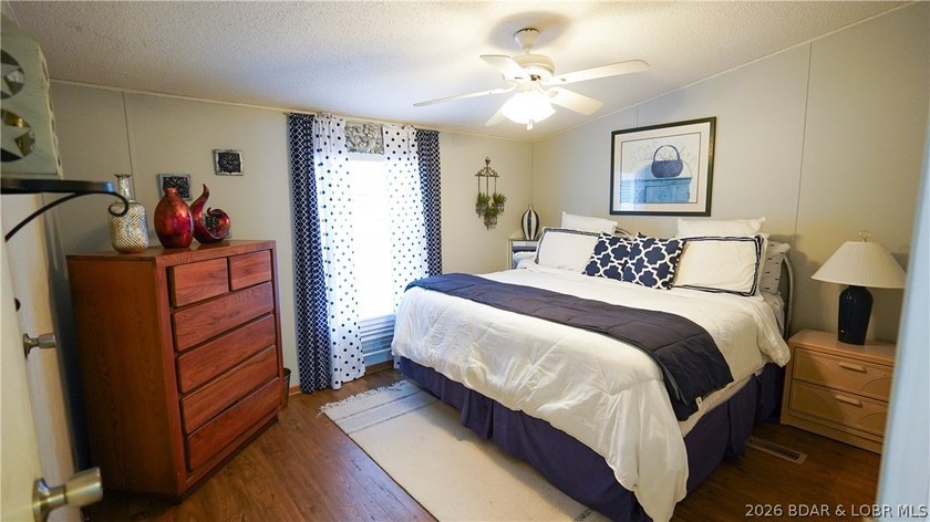 Welcome to your lakefront retreat! This super cute, updated 4 - photo 37