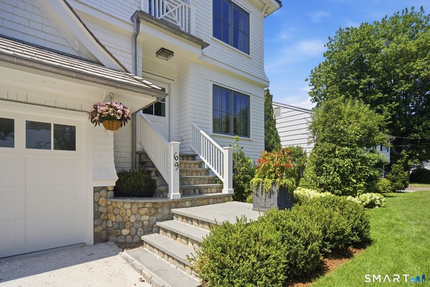 Your new fully custom near beach luxury residence is ready for - photo 39