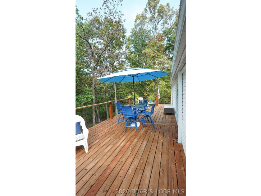 Welcome to your lakefront retreat! This super cute, updated 4 - photo 40