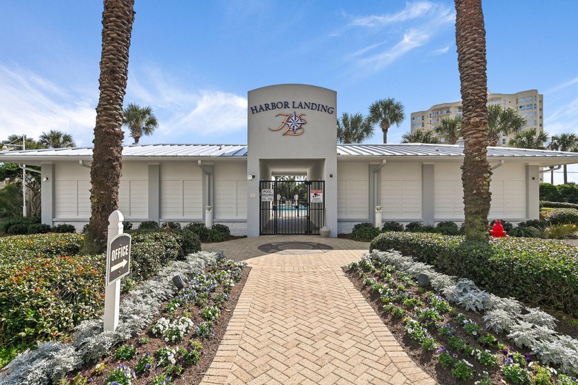 There are waterfront condominiums, and then there is Harbor - photo 41
