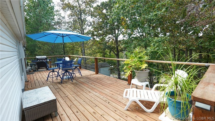 Welcome to your lakefront retreat! This super cute, updated 4 - photo 42