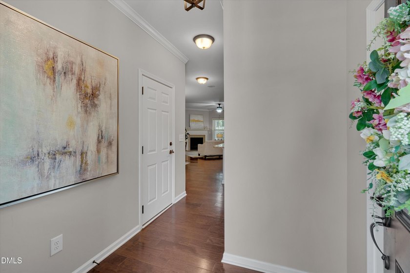 Welcome home to this beautifully maintained 3 bedroom, 2.5 bath - photo 3