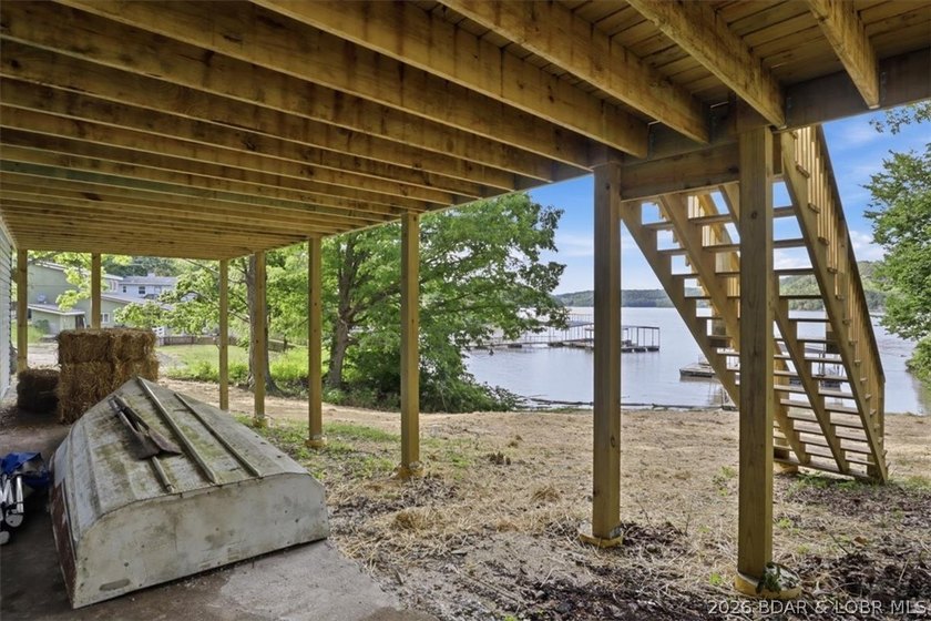 Adorable Lakefront Retreat/Newly Remodeled in 2026 at the 66MM - photo 15