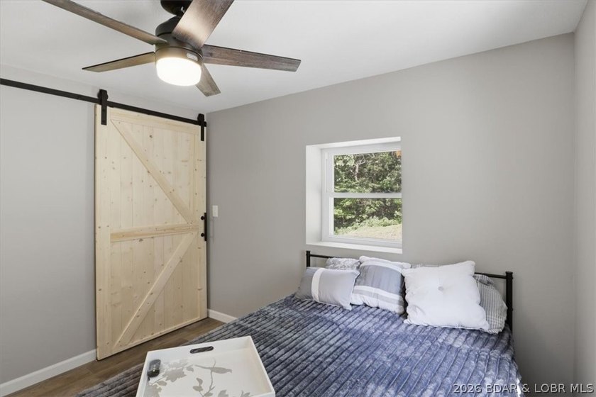 Adorable Lakefront Retreat/Newly Remodeled in 2026 at the 66MM - photo 19