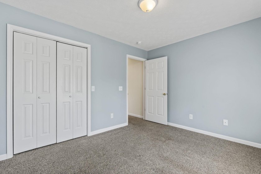 Don't miss this 3-bedroom, 2.5-bath home in Castlewood situated - photo 29