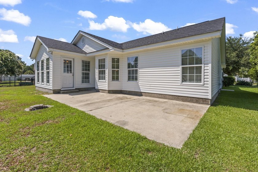 Don't miss this 3-bedroom, 2.5-bath home in Castlewood situated - photo 35