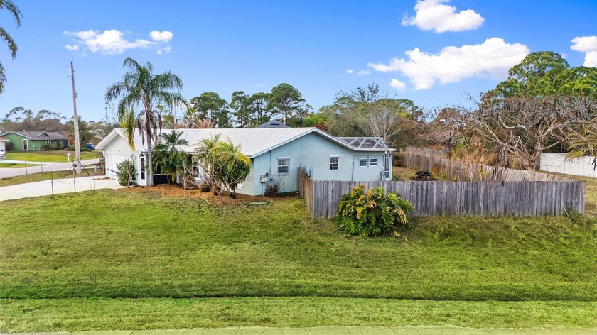 Explore this 4 Bed, 2 Bath pool home offering 1,800 sq ft under - photo 35