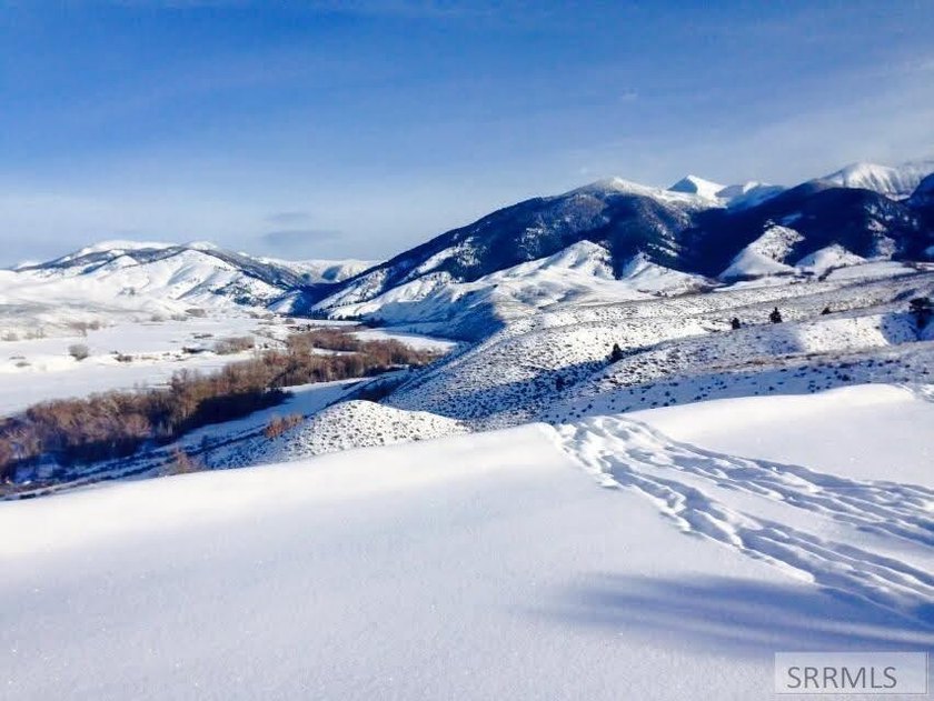 Experience panoramic mountain and valley views from every window - photo 44
