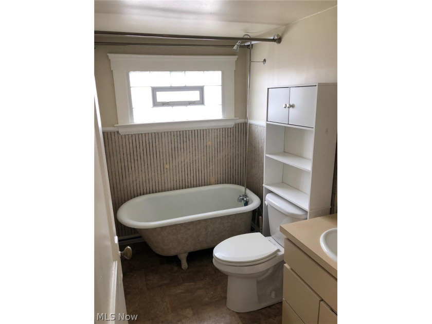 1274-1276 Bonnieview in Lakewood, Ohio is a well maintained - photo 11