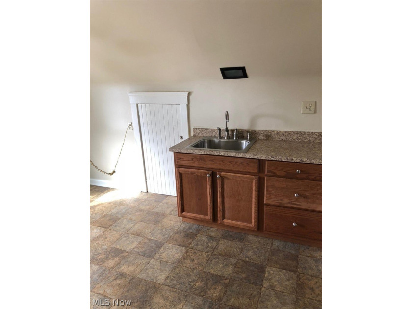 1274-1276 Bonnieview in Lakewood, Ohio is a well maintained - photo 14